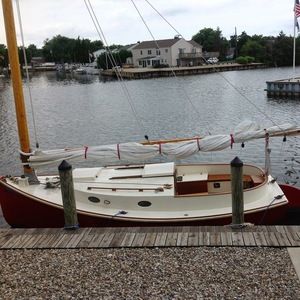 Meet your Posher, Maura